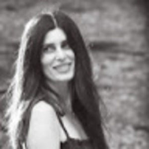 Meet your Posher, Elise